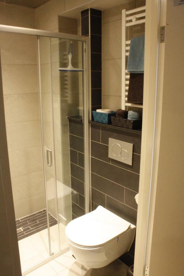 Het Gildehuis Met Sauna En Jacuzzi Stevensweert Exterior foto